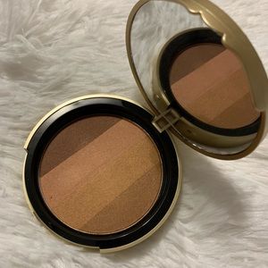 Too faced Beach Bunny Bronzer